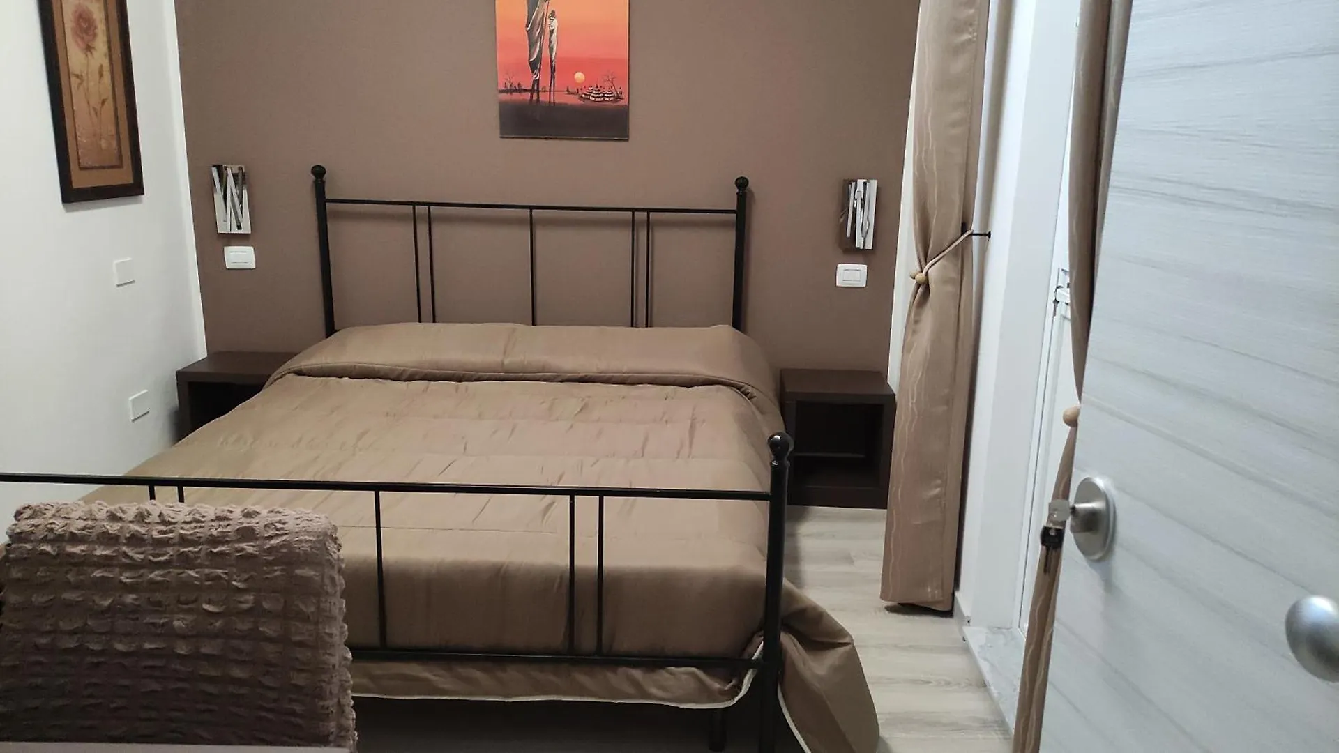 La Rondine Bed Hotel Ficarazzi Guest house