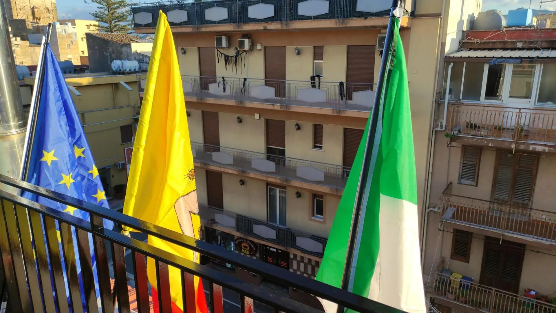 Guest house La Rondine Bed Hotel Ficarazzi