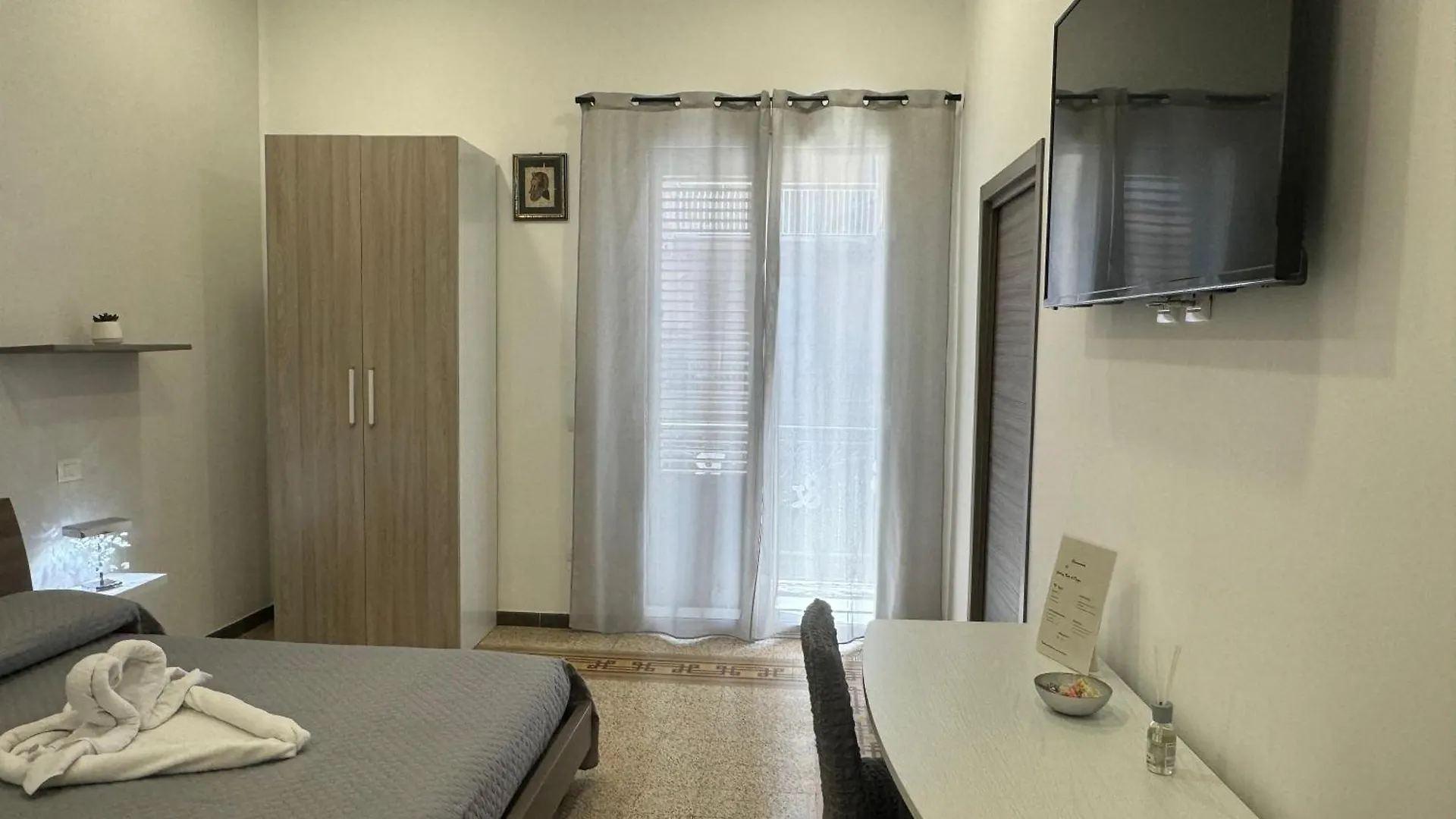 Guest house La Rondine Bed Hotel Ficarazzi
